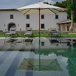 Üdülőközpont Viesca Toscana &
