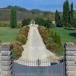 Üdülőközpont Viesca Toscana & 3*
