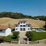 Üdülőközpont Viesca Toscana & Reggello